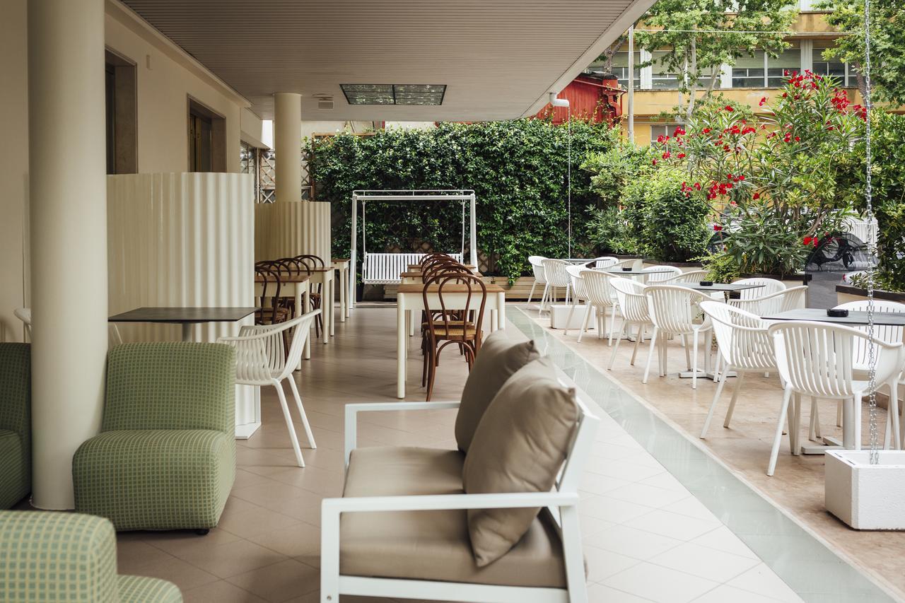 רימיני Hotel Montecarlo מראה חיצוני תמונה